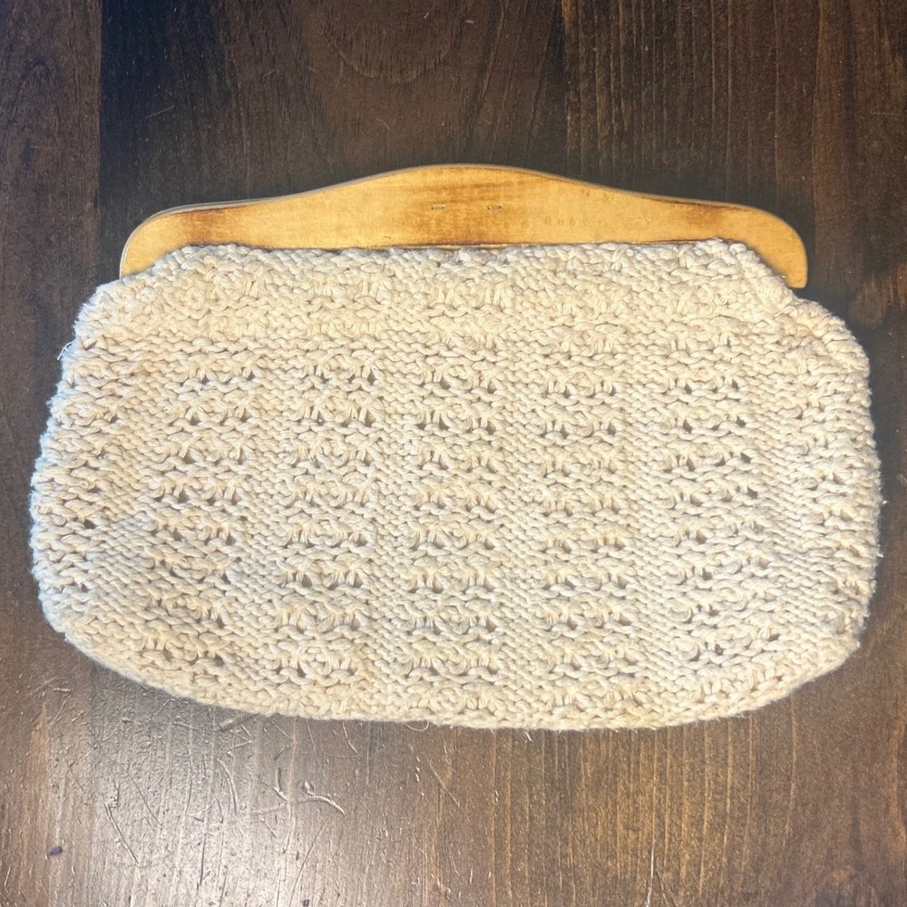 Vintage Knit Clutch Bag Cream Wood Handle Toggle Boho Cottagecore Earthy Natural